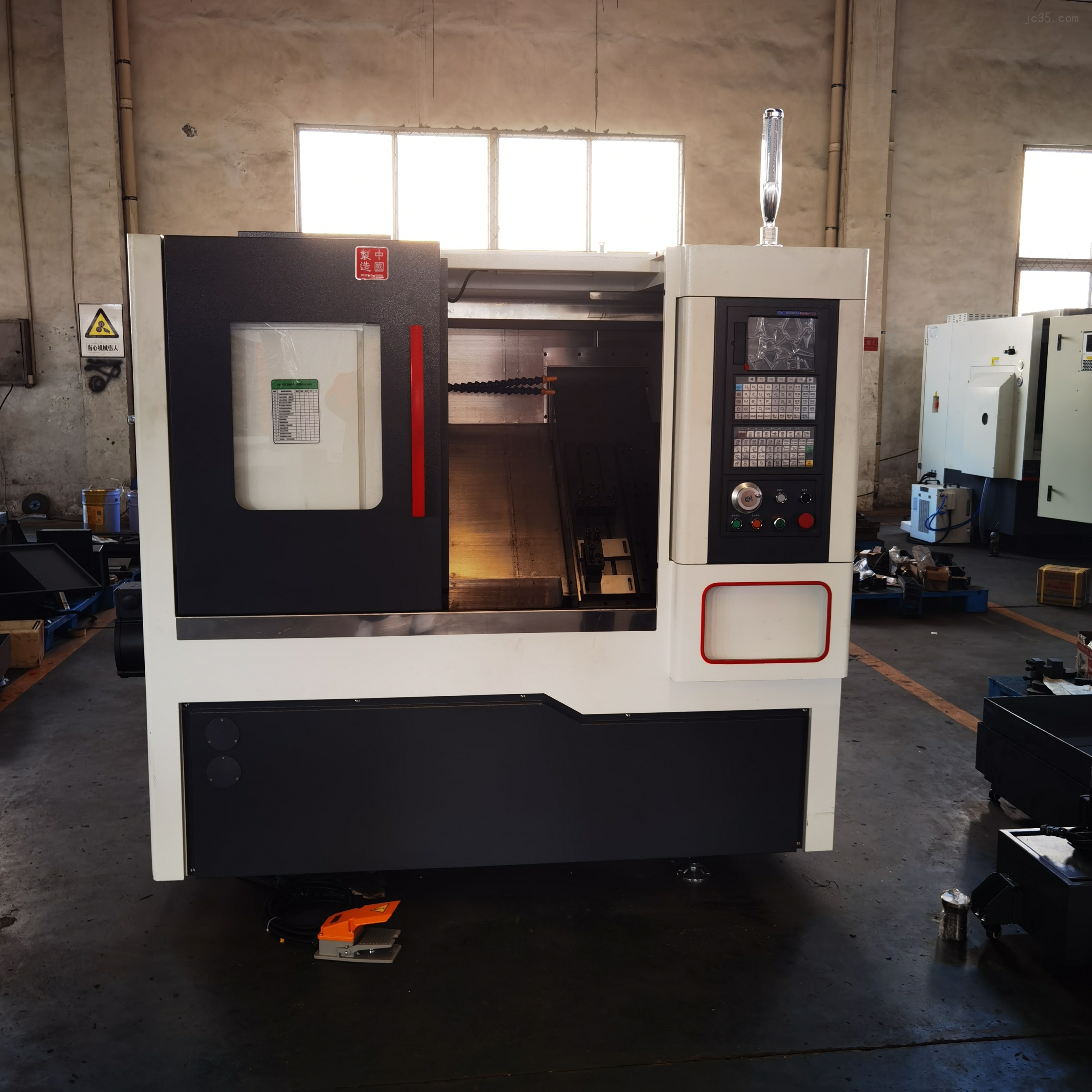 tck40斜床身数控车床-山东普鲁特机床有限公司